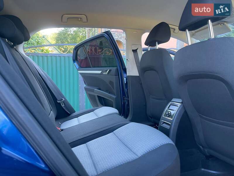 Лифтбек Skoda Superb 2010 в Солотвине