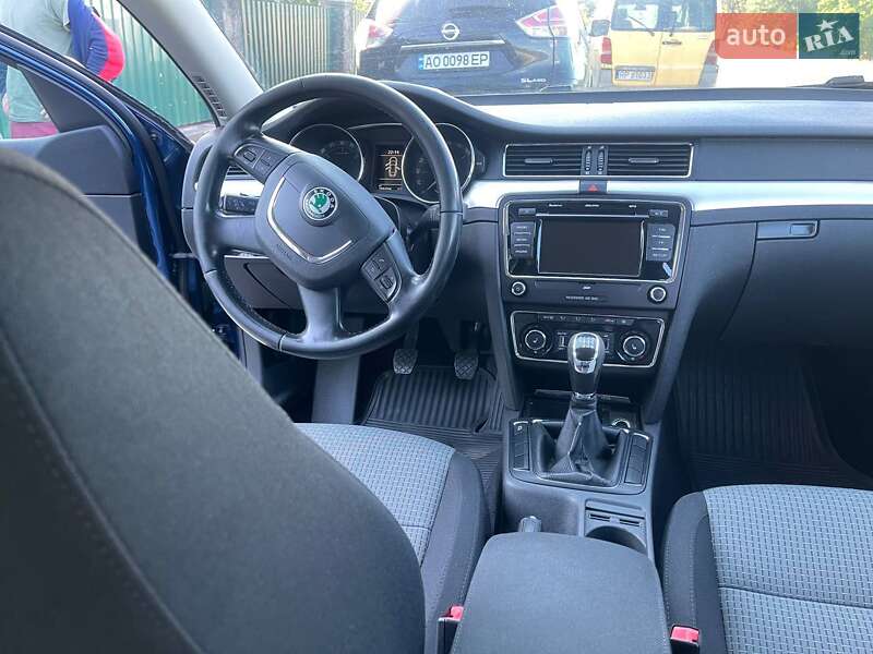 Лифтбек Skoda Superb 2010 в Солотвине