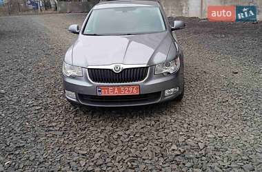 Лифтбек Skoda Superb 2011 в Луцке