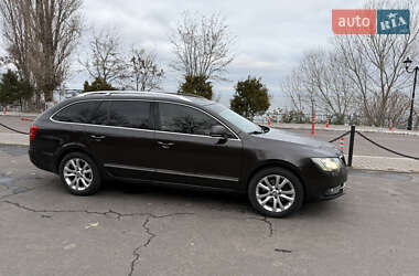 Универсал Skoda Superb 2014 в 