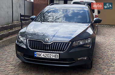 Универсал Skoda Superb 2016 в Ровно