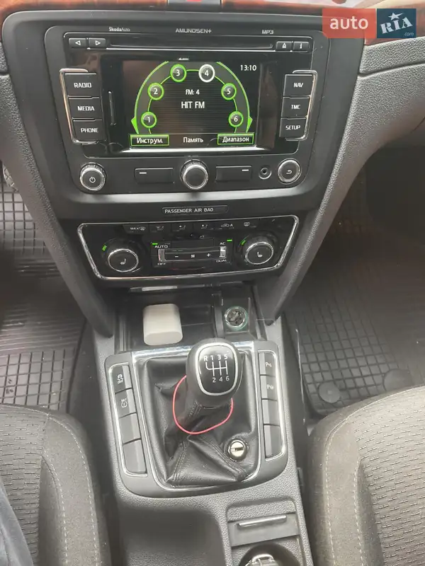 Skoda Superb 2012