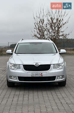 Універсал Skoda Superb 2013 в Бродах