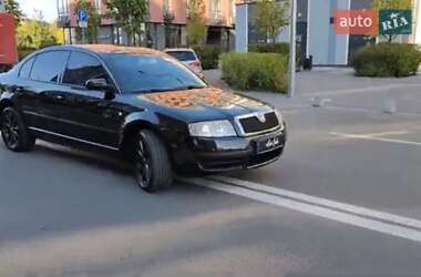 Ліфтбек Skoda Superb 2006 в Києві