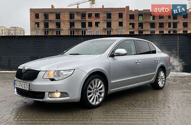 Лифтбек Skoda Superb 2008 в Киеве