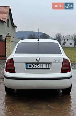 Лифтбек Skoda Superb 2003 в Калинах