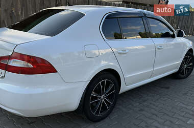 Лифтбек Skoda Superb 2010 в Софиевской Борщаговке