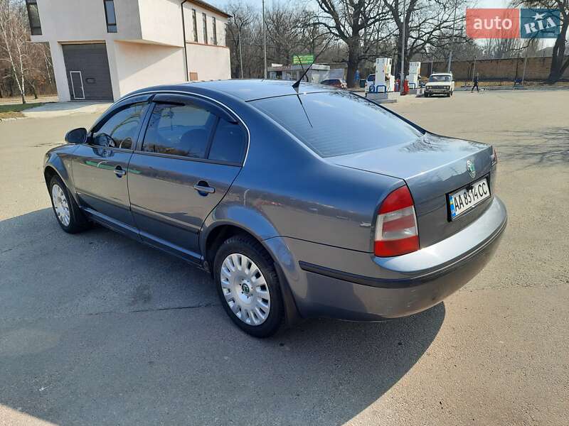 Лифтбек Skoda Superb 2007 в Черкассах