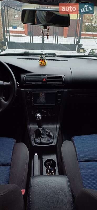 Лифтбек Skoda Superb 2002 в Львове