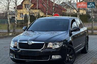 Лифтбек Skoda Superb 2010 в Дрогобыче