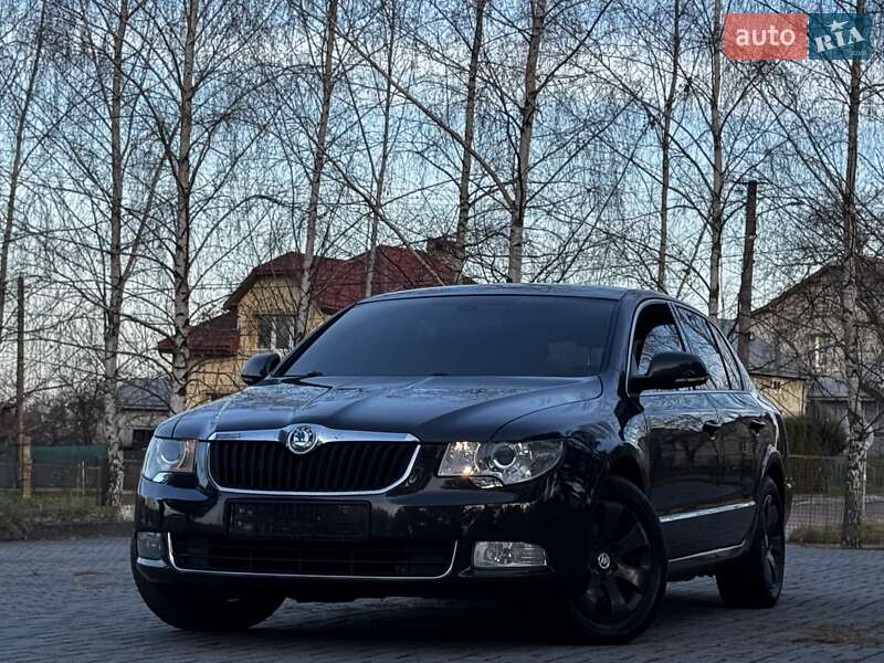 Лифтбек Skoda Superb 2010 в Дрогобыче