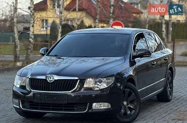 Лифтбек Skoda Superb 2010 в Дрогобыче