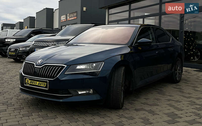 Лифтбек Skoda Superb 2016 в Мукачево