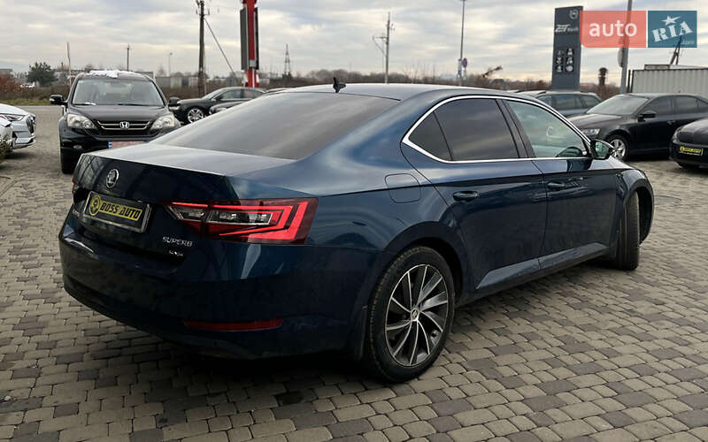 Лифтбек Skoda Superb 2016 в Мукачево