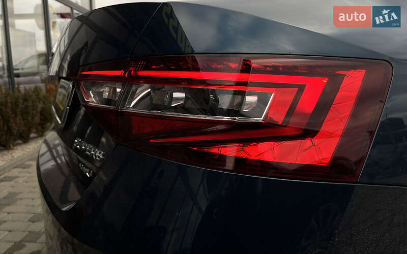 Лифтбек Skoda Superb 2016 в Мукачево