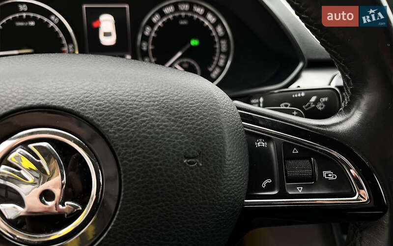 Лифтбек Skoda Superb 2016 в Мукачево