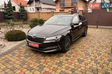 Універсал Skoda Superb 2019 в Мукачевому