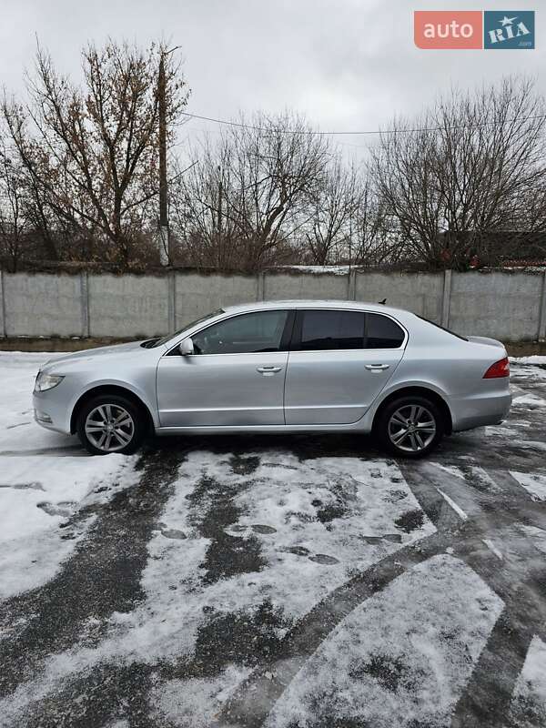 Лифтбек Skoda Superb 2010 в Харькове