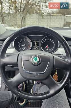 Лифтбек Skoda Superb 2010 в Харькове