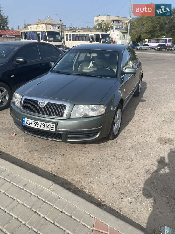 Skoda Superb 2006