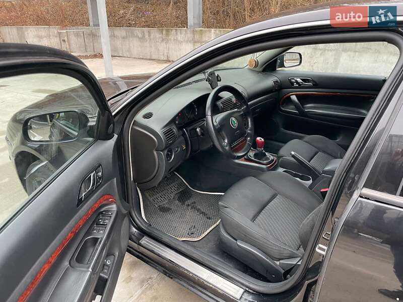 Ліфтбек Skoda Superb 2002 в Києві