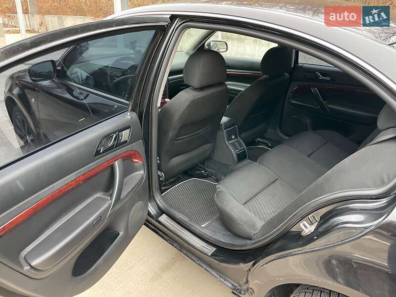 Ліфтбек Skoda Superb 2002 в Києві