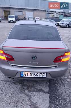 Лифтбек Skoda Superb 2009 в 