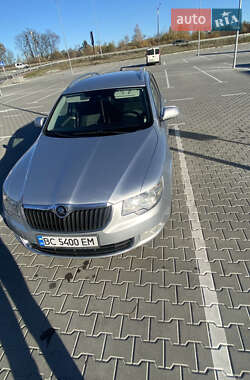 Універсал Skoda Superb 2013 в Львові