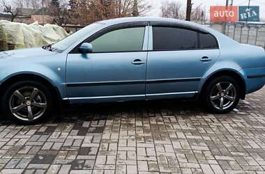 Ліфтбек Skoda Superb 2003 в Новомосковську