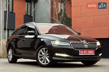 Універсал Skoda Superb 2020 в Луцьку