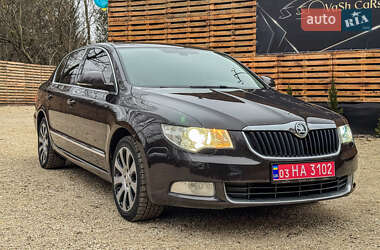 Лифтбек Skoda Superb 2009 в Бродах