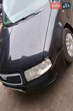 Ліфтбек Skoda Superb 2006 в Львові