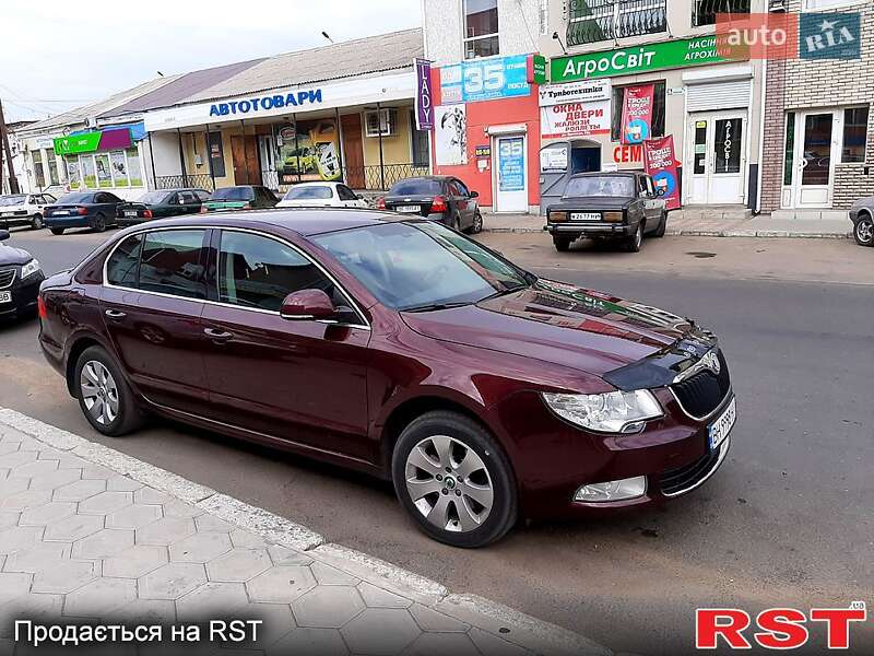 Лифтбек Skoda Superb 2011 в Южноукраинске
