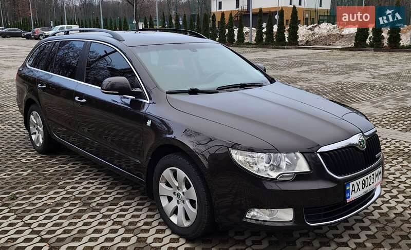 Универсал Skoda Superb 2012 в Харькове
