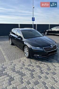 Універсал Skoda Superb 2015 в Мукачевому