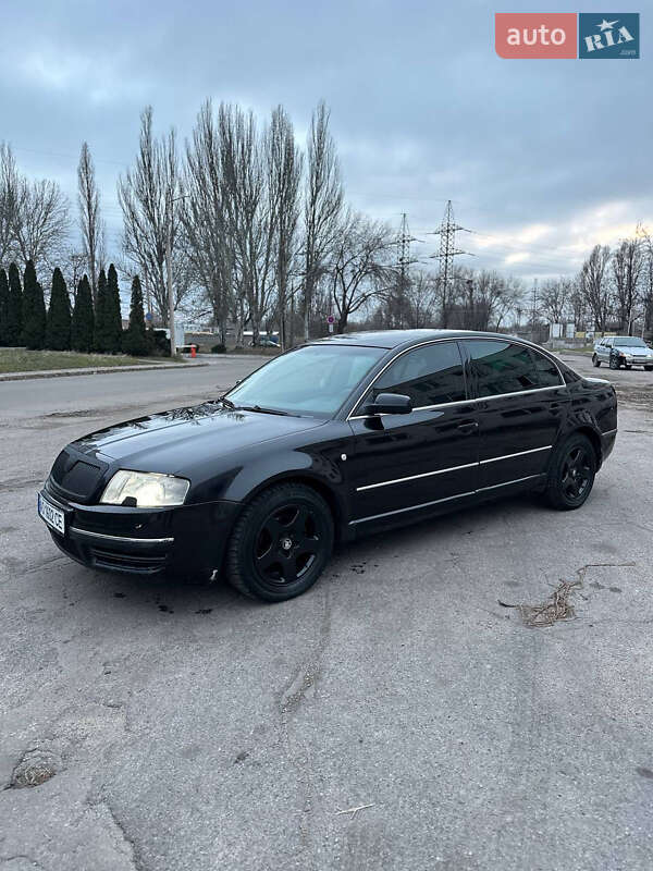 Лифтбек Skoda Superb 2004 в Запорожье