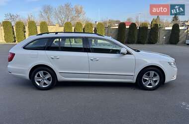 Універсал Skoda Superb 2010 в Луцьку