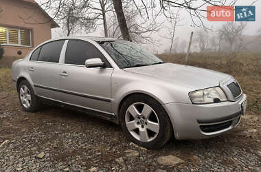 Ліфтбек Skoda Superb 2005 в Іршаві