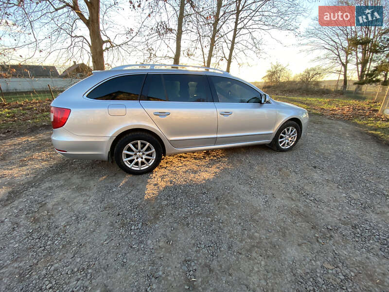 Универсал Skoda Superb 2010 в Мукачево