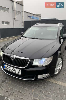 Універсал Skoda Superb 2012 в Мукачевому