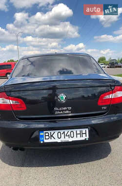 Лифтбек Skoda Superb 2010 в 