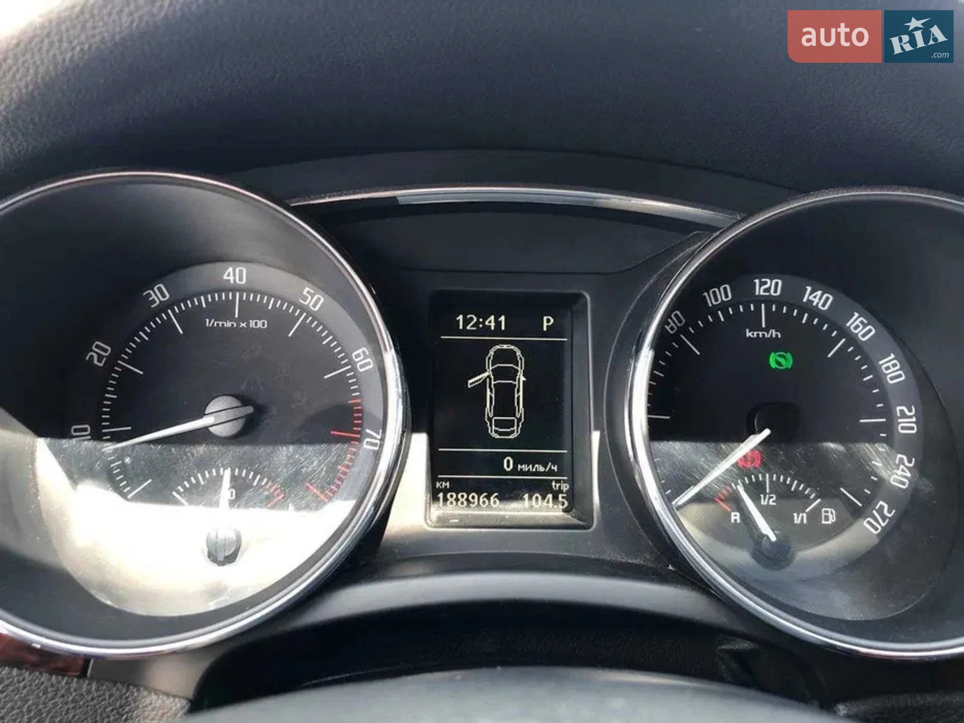 2010 Skoda Superb - мініатюра 10