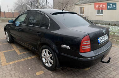 Лифтбек Skoda Superb 2006 в Еланце