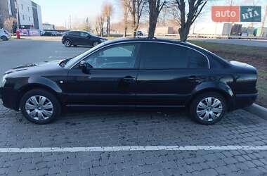 Лифтбек Skoda Superb 2005 в 