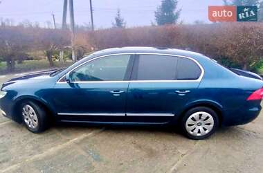 Лифтбек Skoda Superb 2012 в 