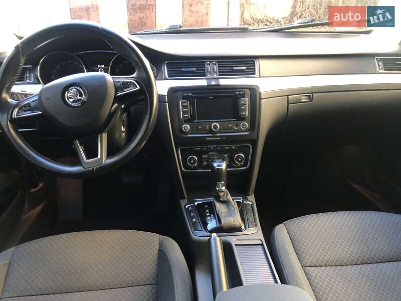 Універсал Skoda Superb 2015 в Одесі