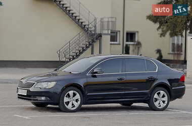 Ліфтбек Skoda Superb 2014 в Луцьку