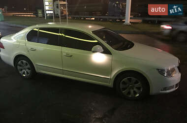 Ліфтбек Skoda Superb 2012 в Львові