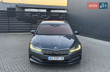 Ліфтбек Skoda Superb 2019 в 
