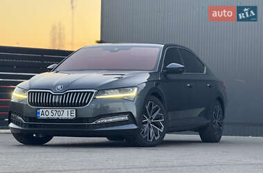 Ліфтбек Skoda Superb 2019 в 
